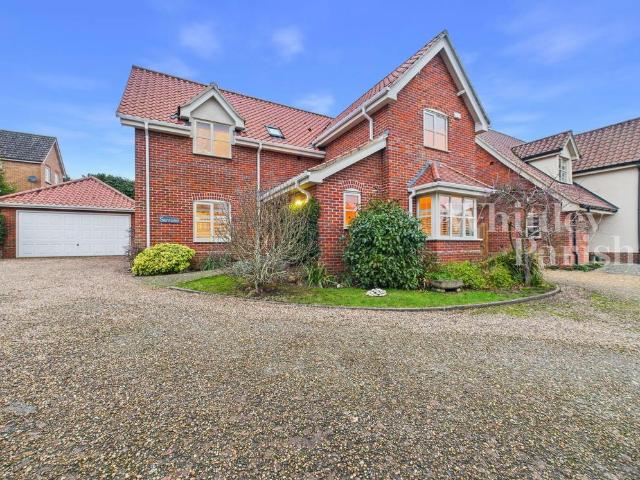House for sale in Newton Flotman, Burgh St Peter