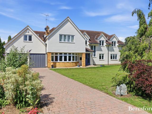 House for sale in Ramsden Bellhouse, Essex