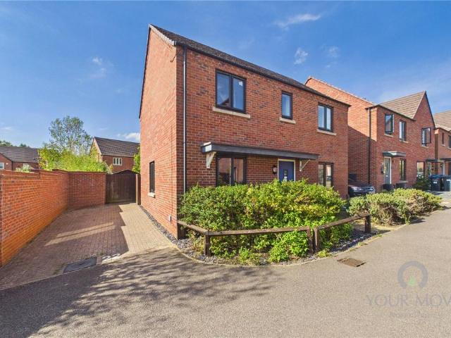 House for sale in Upton