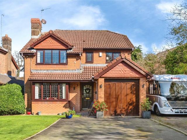 House for sale in Tycoch, Swansea