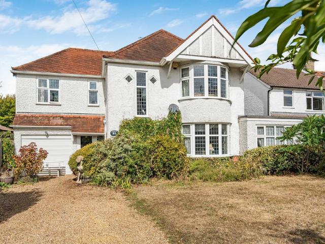 House for sale in Pachesham Park, Surrey