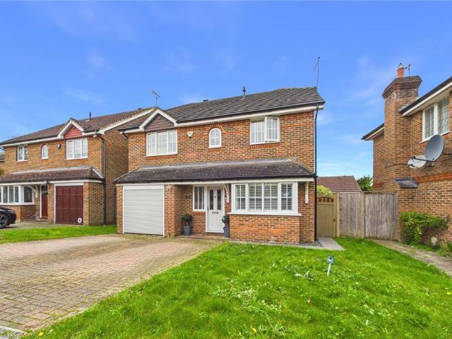 House for sale in Shinfield, Three Mile Cross