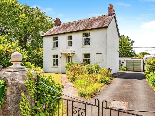 House for sale in Laugharne, Wales