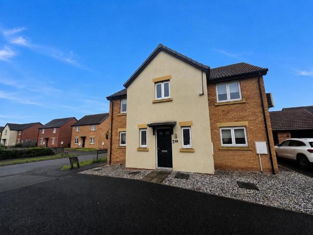 House for sale in Glan Llyn, Wales