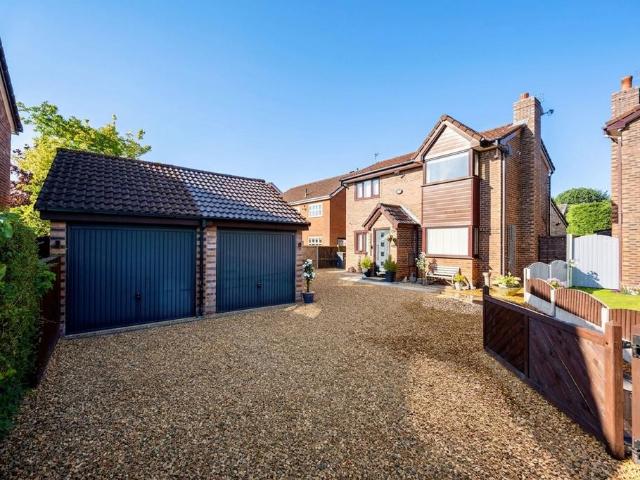 House for sale in Higher Bartle, Lancashire