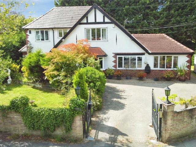 House for sale in Heathfield Farm, Wilmslow