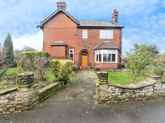 House for sale in Ferrybridge, West Yorkshire