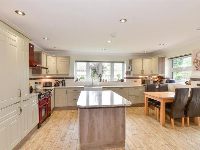 House for sale in Wingham, Ash