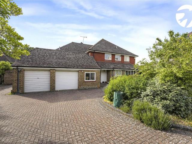 House for sale in The Butts, Kent