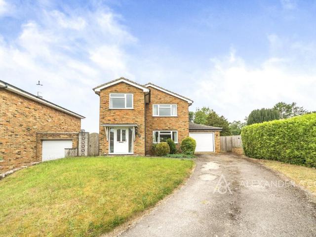 House for sale in Whaddon, Buckinghamshire