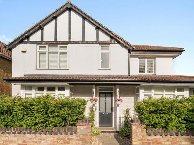 House for sale in Lower Halliford, Surrey