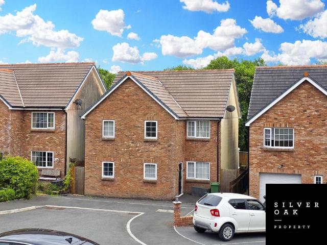 House for sale in Llanfihangel Aberbythych, Gorslas