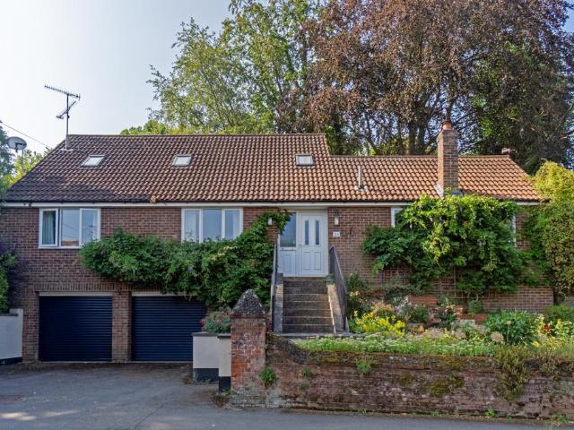 House for sale in Hockerill, Colliers End