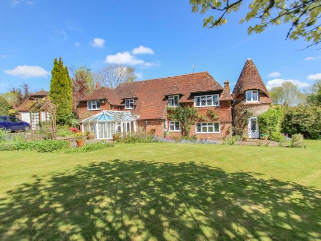 House for sale in Skippers Hill, Wealden
