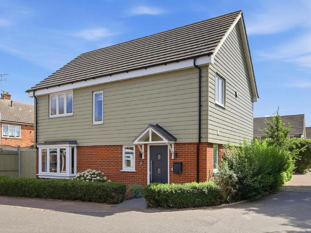 House for sale in Stroud Green, Barling