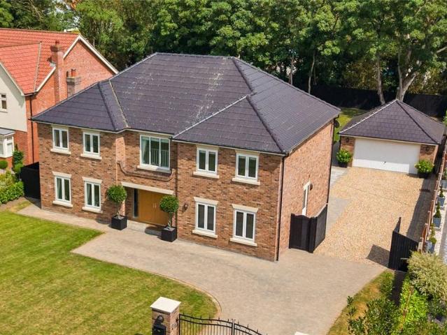 House for sale in Brigsley, North East Lincolnshire