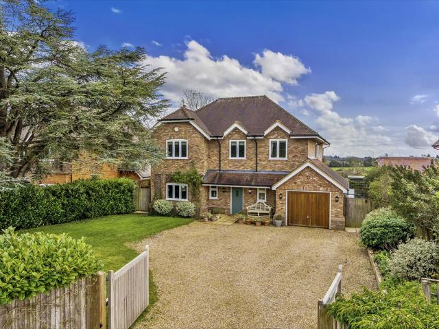 House for sale in Upper Basildon, West Berkshire