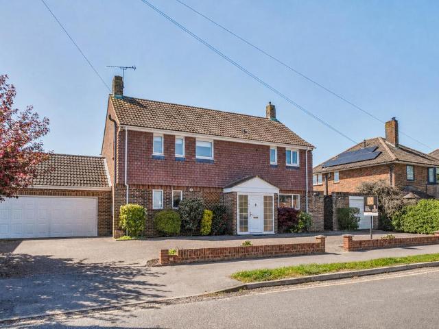 House for sale in Longport, The Bridge