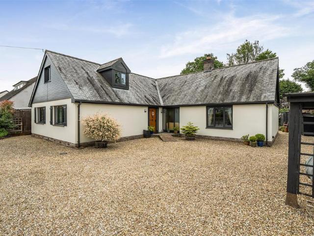 House for sale in Exebridge, Somerset