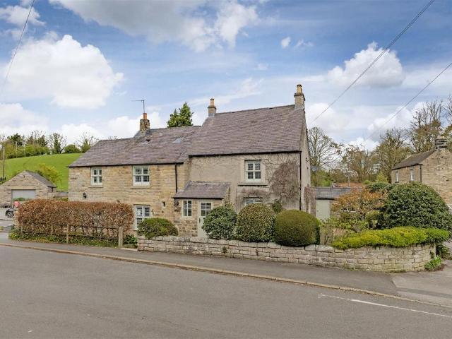 House for sale in Froggatt, East Midlands