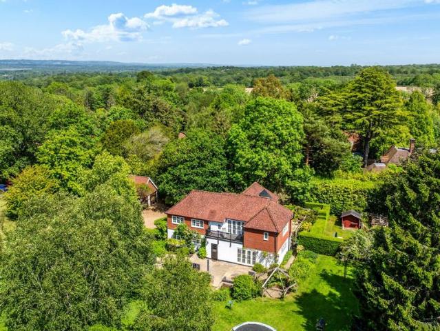 House for sale in The Butts, Kent