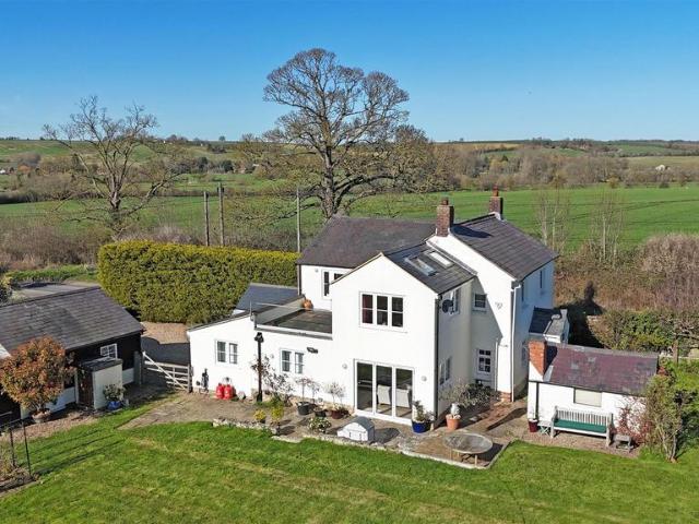 House for sale in Buckinghamshire