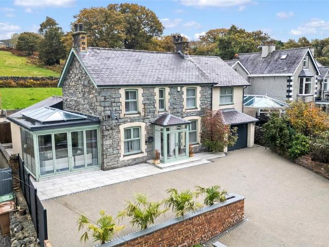 House for sale in Bethesda, Wales