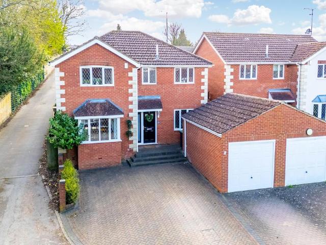 House for sale in Rushden