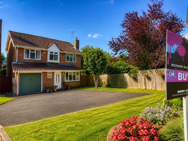 House for sale in Coseley, West Midlands
