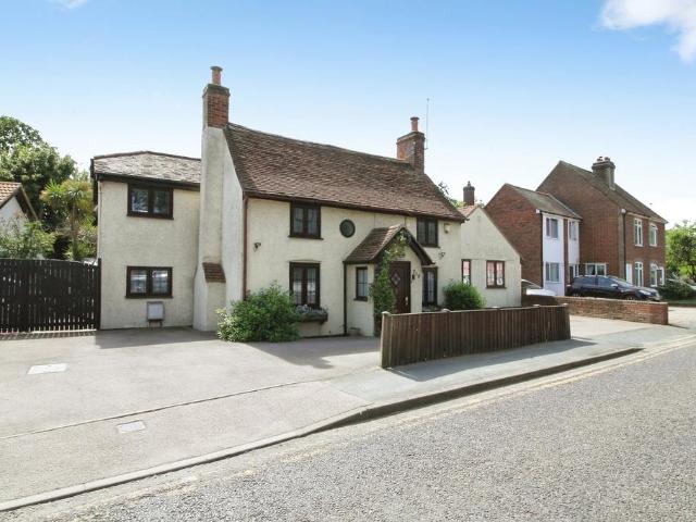 House for sale in Highwoods, Fordham Heath