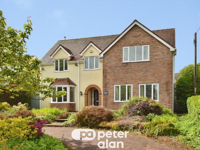 House for sale in Pen-y-Waun, Hirwaun