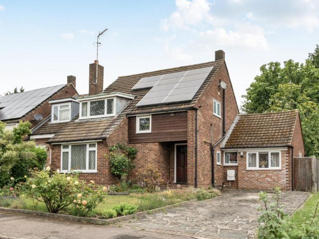 House for sale in High Barnet, Greater London