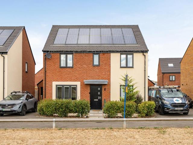 House for sale in The Cleevelands, Tewkesbury