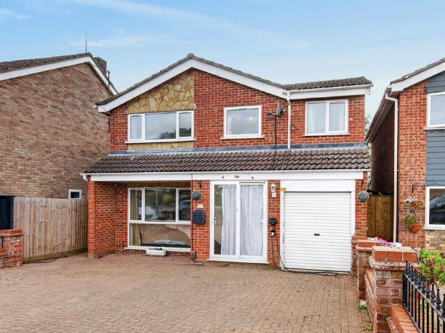House for sale in Boughton Green, Boughton