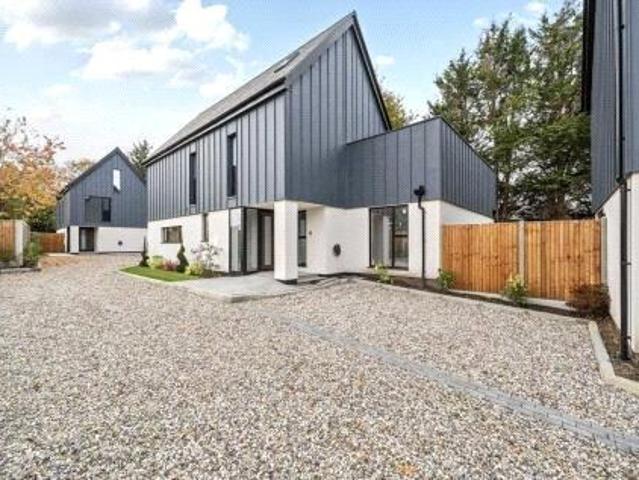 House for sale in Westfield, Woking