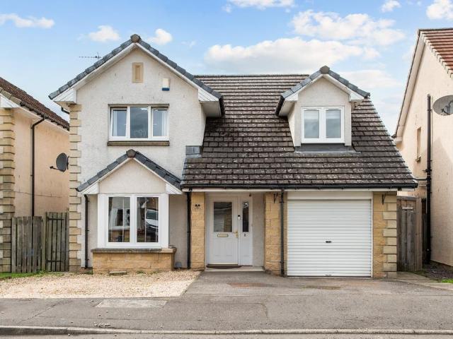 House for sale in Fishcross, Scotland