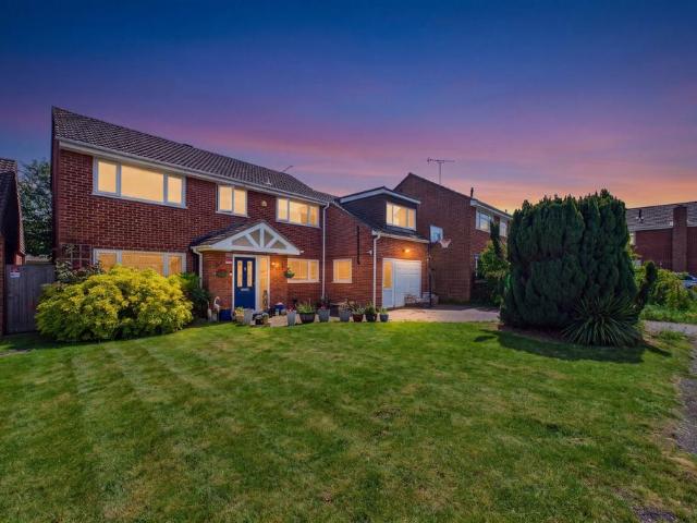 House for sale in Winnersh