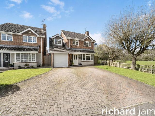 House for sale in Swindon