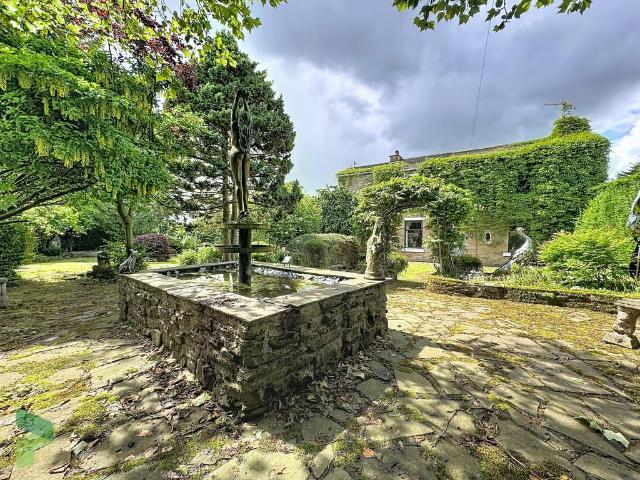 House for sale in Knowle Fold, Darwen
