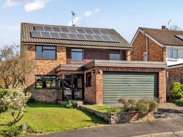 House for sale in Horsmonden, Sandown Park
