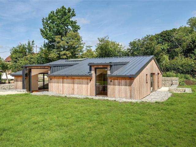 House for sale in Cross in Hand, Cross In Hand