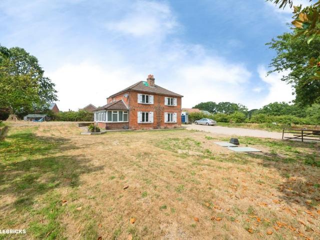 House for sale in Horton Heath, Helford