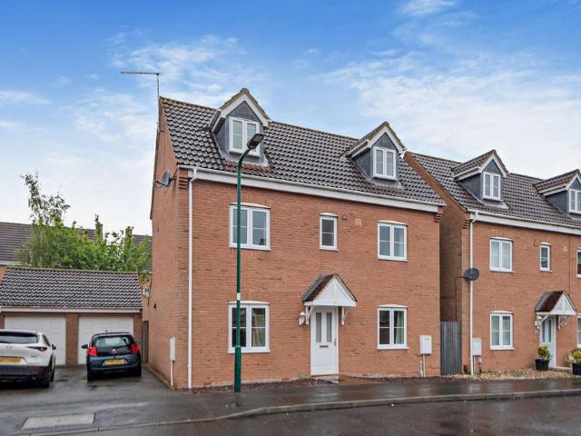 House for sale in Woodston, Peterborough