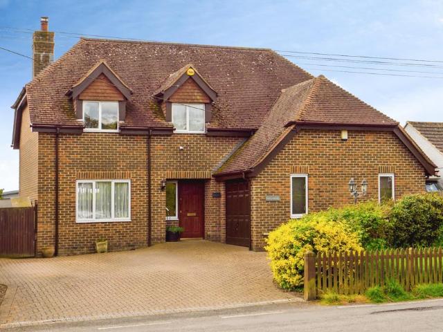 House for sale in Ash, Kent