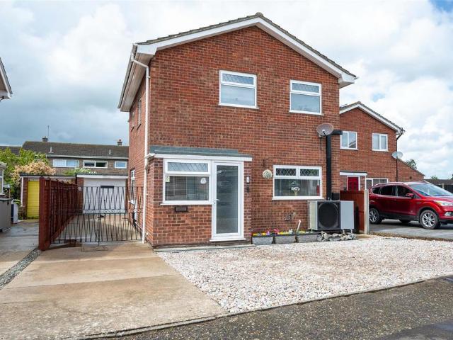 House for sale in Belton with Browston, Stokesby