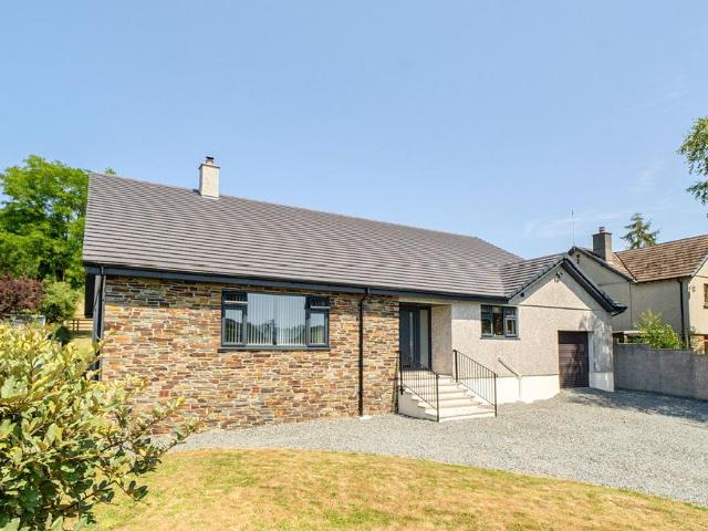 House for sale in Weir Quay, Devon