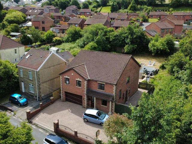 House for sale in Ravenhill, Nangreaves