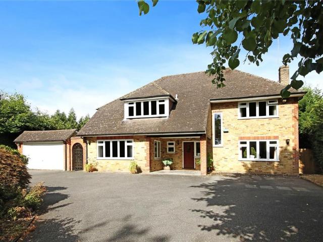 House for sale in Gerrards Cross, Denham