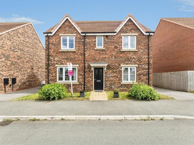 House for sale in Pontefract, West Yorkshire