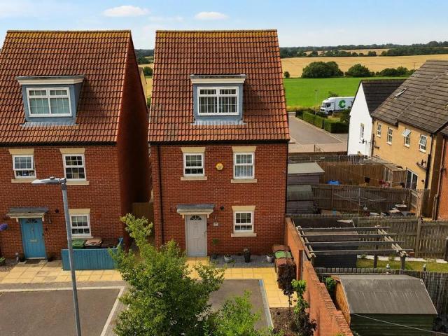 House for sale in Purston Jaglin, West Yorkshire